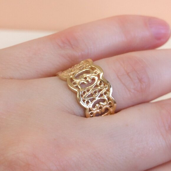 14K Yellow Gold Scalloped Filigree Band Ring, Size 7 — 4.30g - Picture 9 of 10